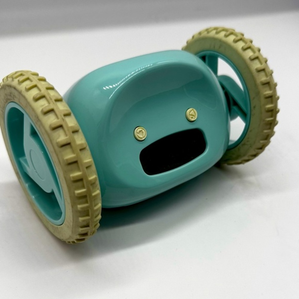 Clocky Alarm Clock on Wheels - Teal